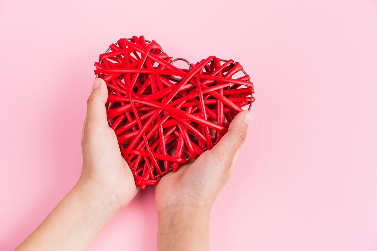 Aprende qué es el Giving Tuesday y cómo puedes sumarte