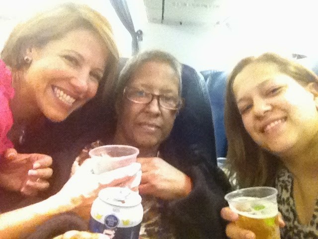 CAPITULO-9-Picture-of-Elida-Judy-and-I-taking-her-back-to-her-home-in-DR-to-die