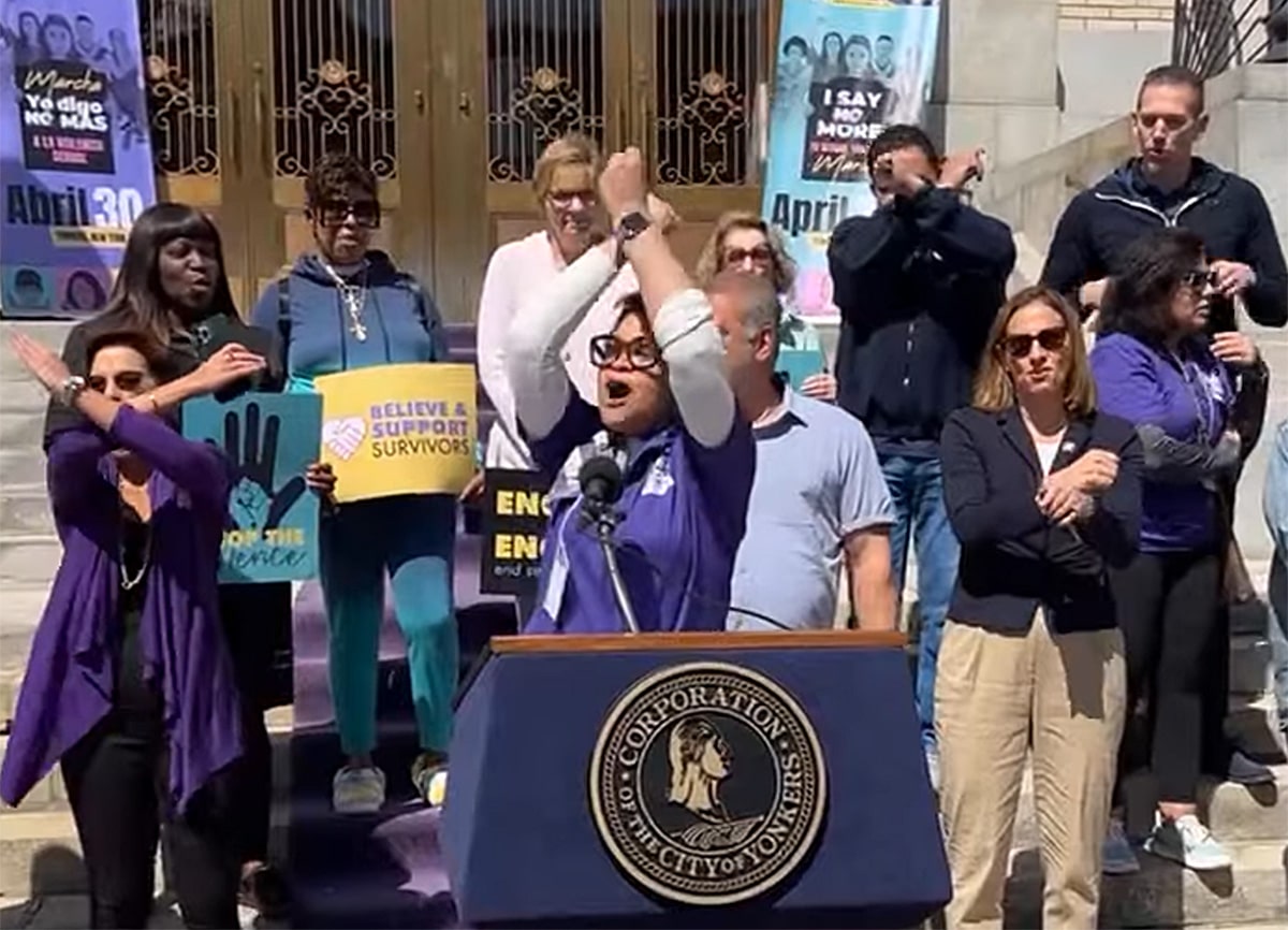 Hundreds of voices joined together to say No More to sexual abuse|Cientos de voces se unieron para decir No Más al abuso sexual